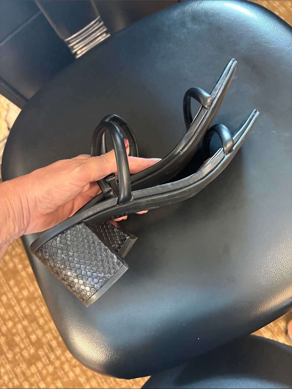 Two strap flats - Picture 3 of 5